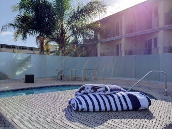 The M Malibu Motel Bagian luar foto